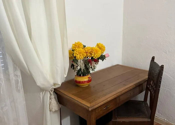 Casa Bella Centre De Corsica Homestay *