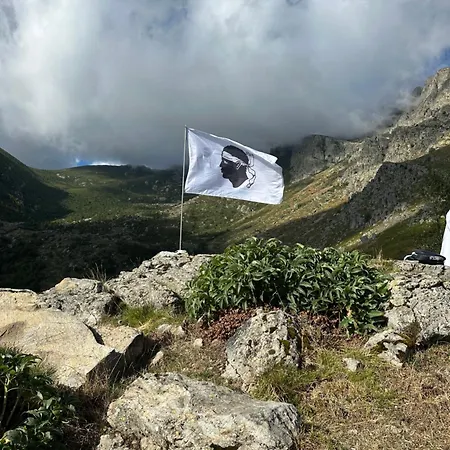 Casa Bella Centre De Corsica 民宿